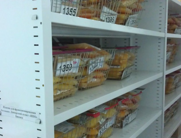 Передвижные стеллажи в морозильной камере